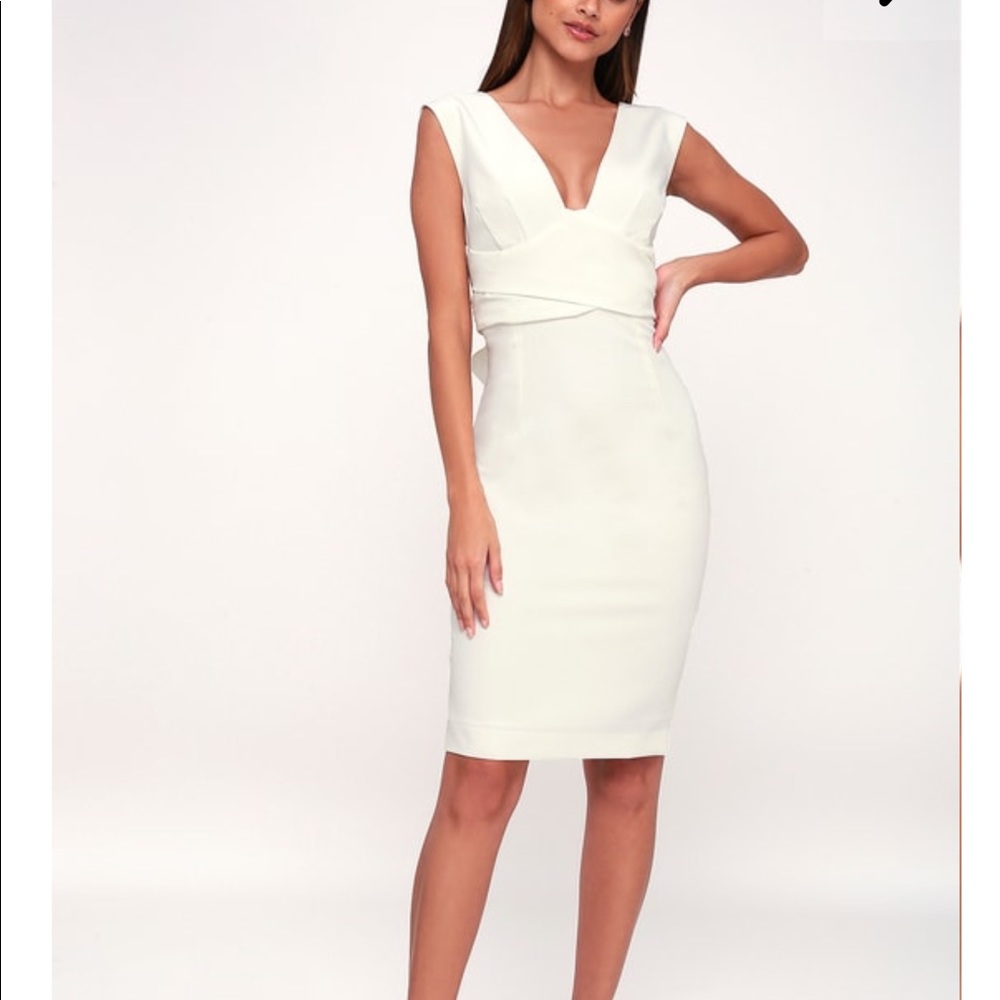 COPY - NWT ! CECILIA WHITE SHEATH MIDI DRESS
Grace Willow